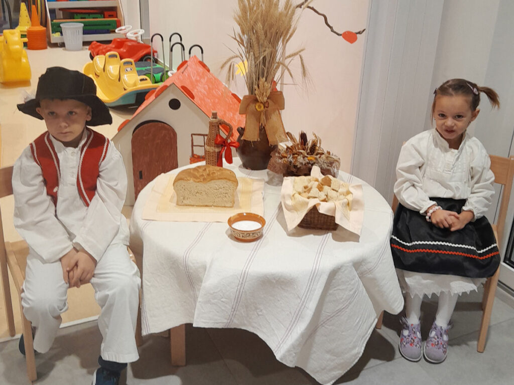 Jesenska svečanost i Dani kruha u "Bobici"