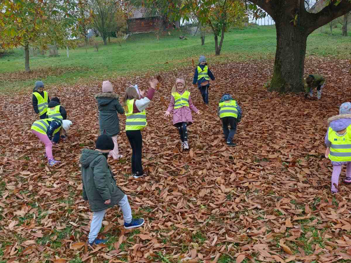 Jesenjska šetnja i druženje s prijateljima iz prvog razreda