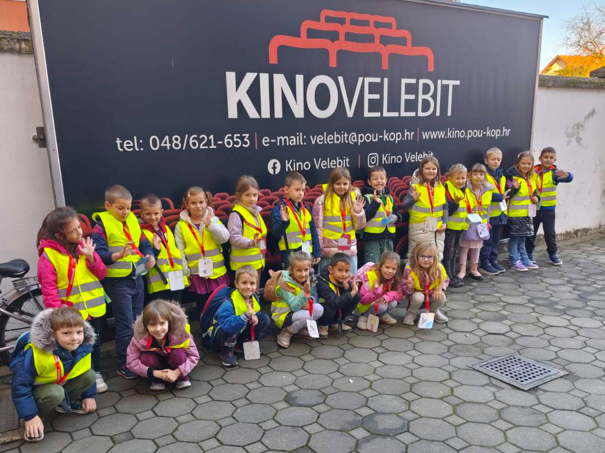 Istraživači „Kamenčići“ u velikoj šetnji gradom