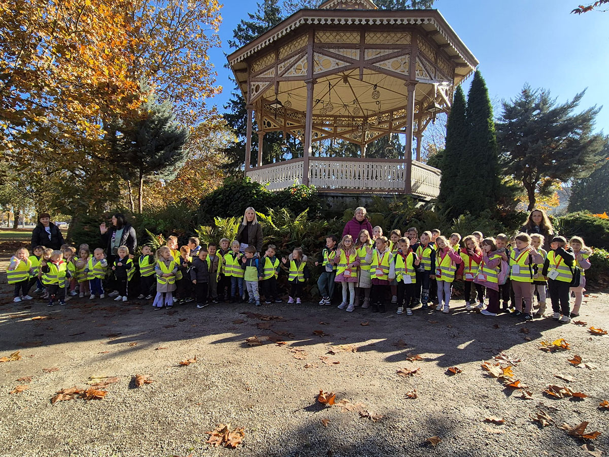Istraživači „Kamenčići“ u velikoj šetnji gradom