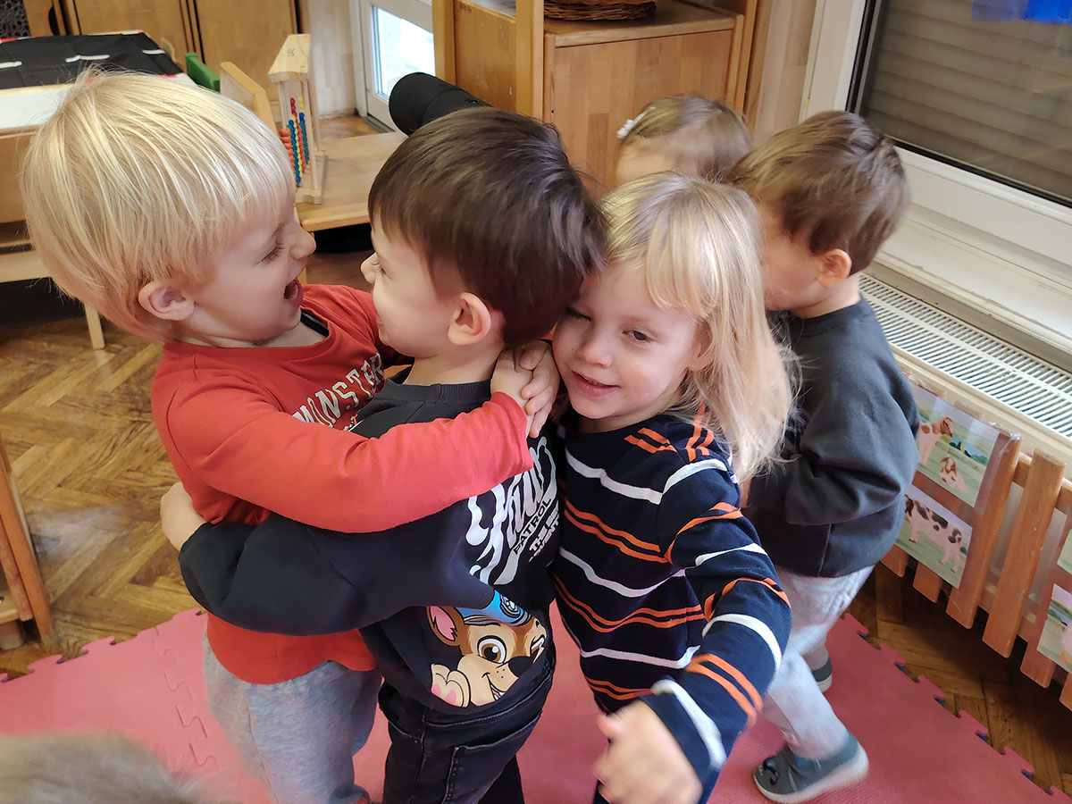 Loptice slave dobrotu, osmijeh i lijepa dijela