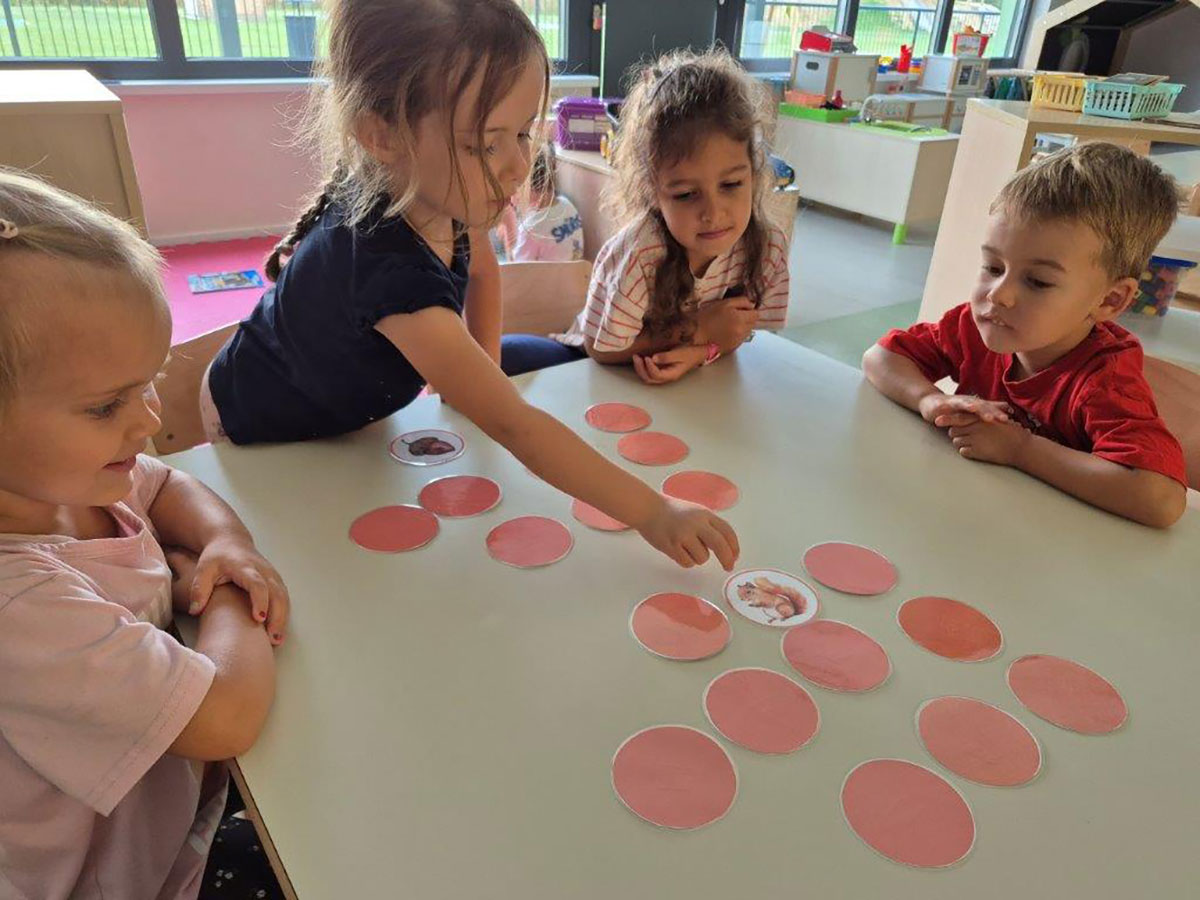 Učimo matematiku igrajući se plodovima jeseni