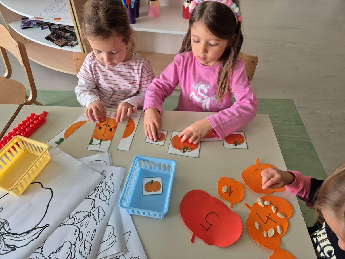 Učimo matematiku igrajući se plodovima jeseni