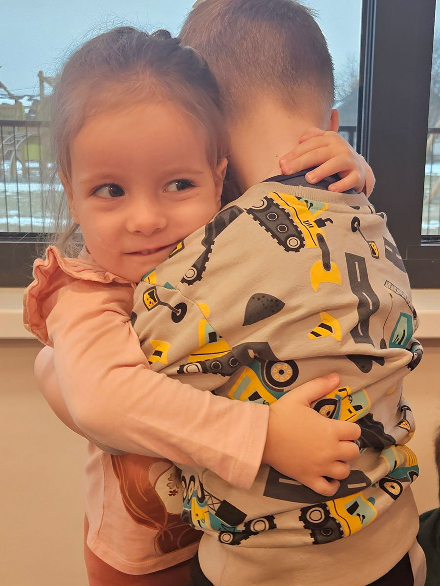 Međunarodni dan zagrljaja – snaga bliskosti, topline i pripadnosti