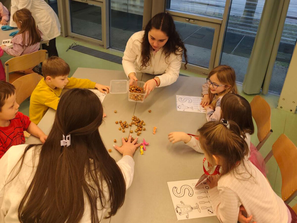 "Priču biram i eksperimentiram" - integrirani projekt priče, znanosti i predvještina