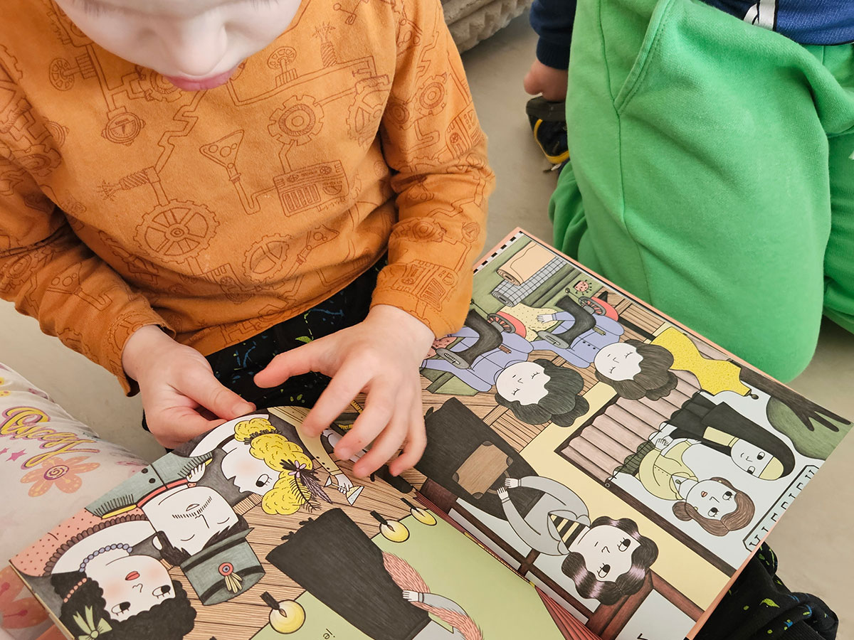 Djeca iz skupine Ptičice upoznala lik i djelo Coco Chanel