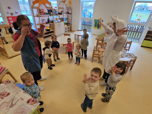 Stigao je uskrsni zeko!