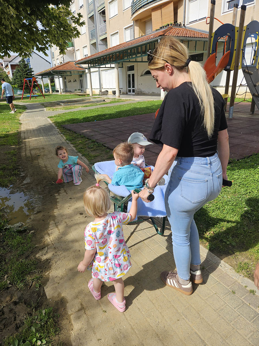 Kolačići zajedno u igri i druženju